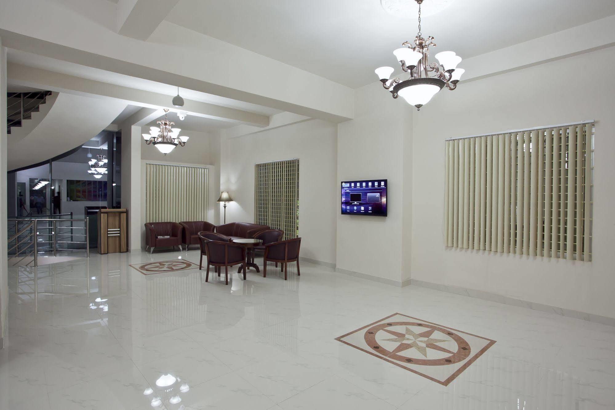 La Rose Hotel Sylhet Dış mekan fotoğraf