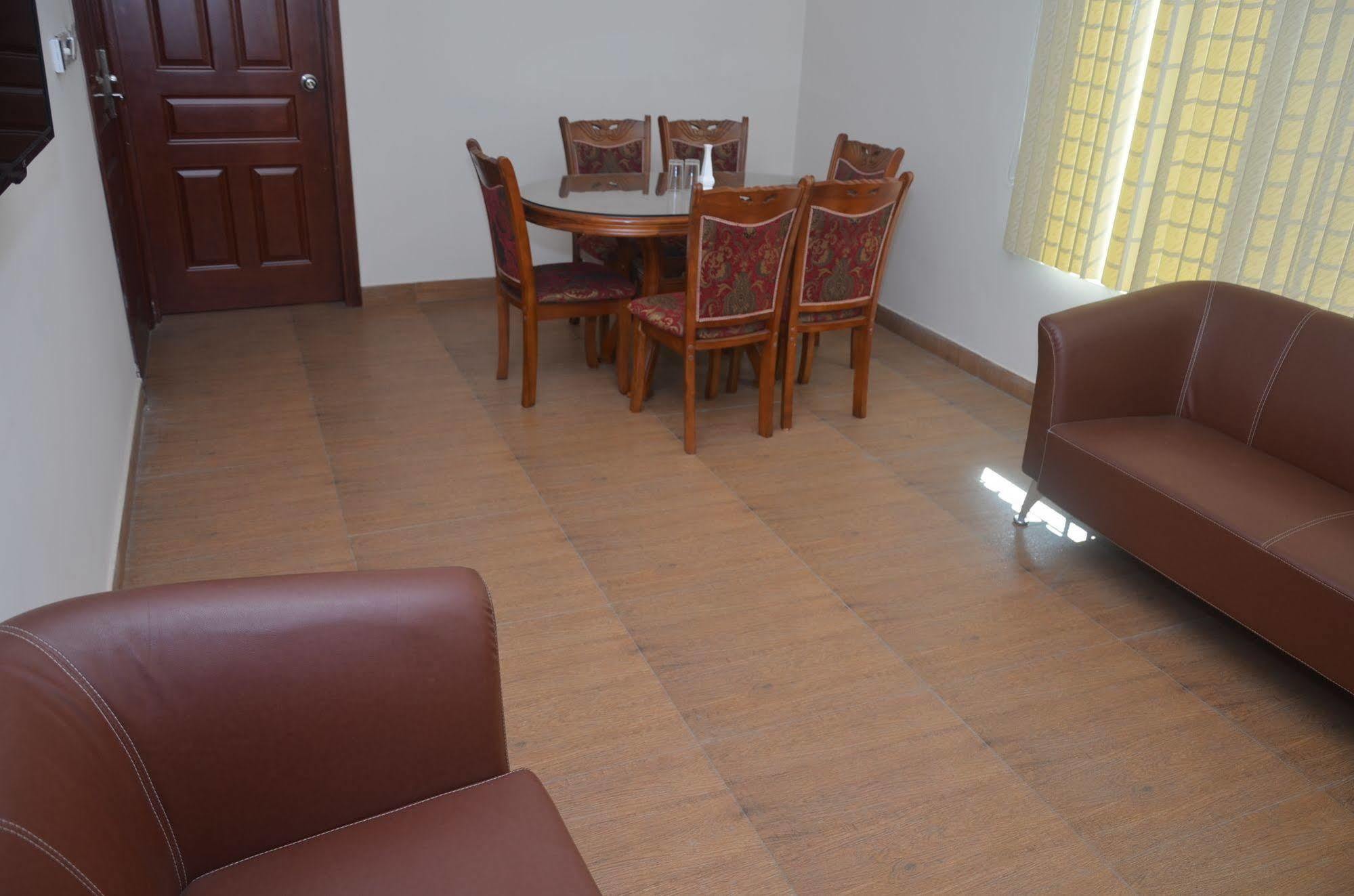La Rose Hotel Sylhet Dış mekan fotoğraf